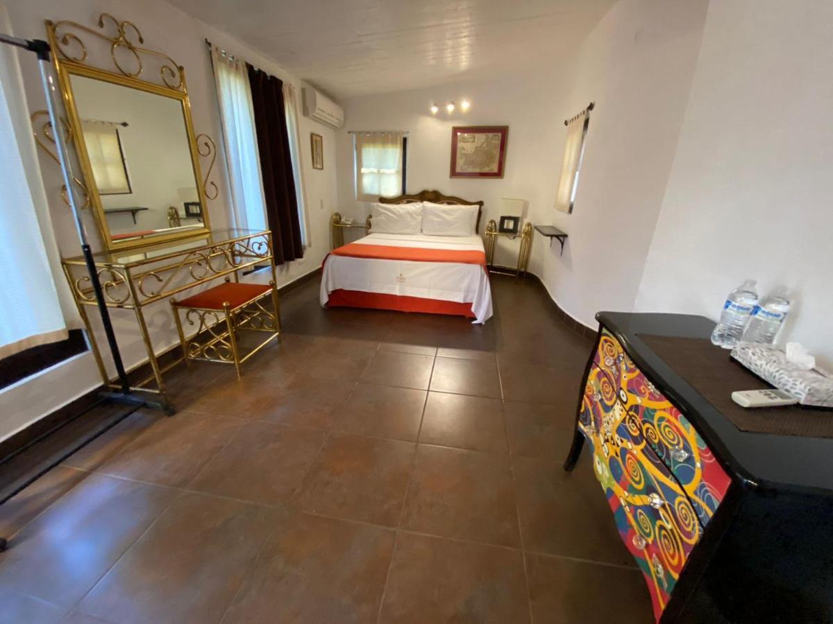 La Joyita Cuernavaca (Adults Only) Hotel Eksteriør billede